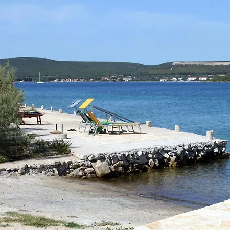 8219b * Pašman